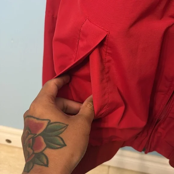Tommy Hilfiger Red Windbreaker Jacket - Picture 7 of 8